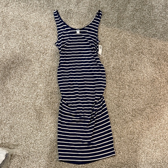 Maternity dress - Picture 1 of 2